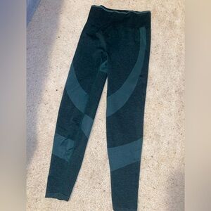 Pink seamless leggings